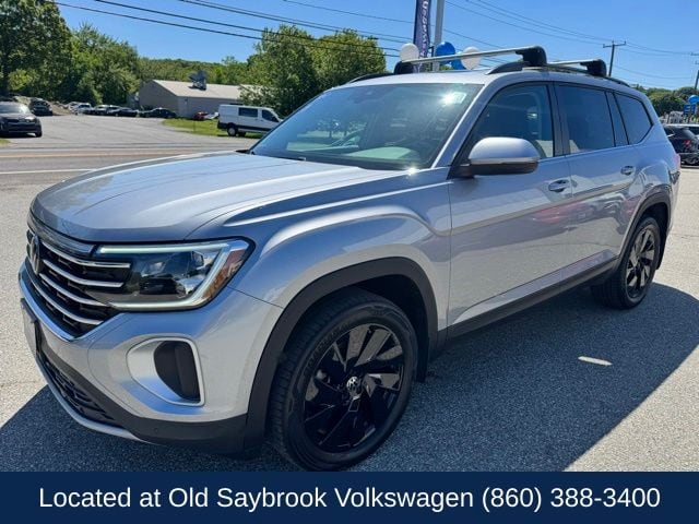 2024 Volkswagen Atlas 2.0T SE w/Tech 4MOTION's photo