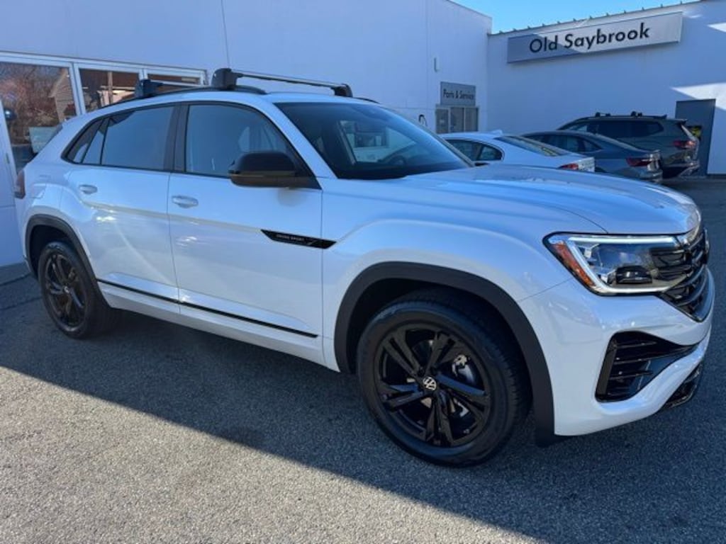 New 2026 Volkswagen Atlas Cross Sport 2.0T SEL R-Line Black SUV