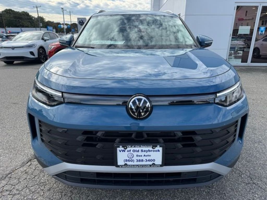 New 2025 Volkswagen Tiguan 2.0T SE SUV