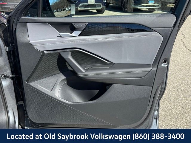2025 Volkswagen Tiguan SE - Photo 27