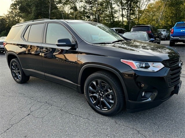 Used 2021 Chevrolet Traverse RS with VIN 1GNEVJKW0MJ241126 for sale in Old Saybrook, CT