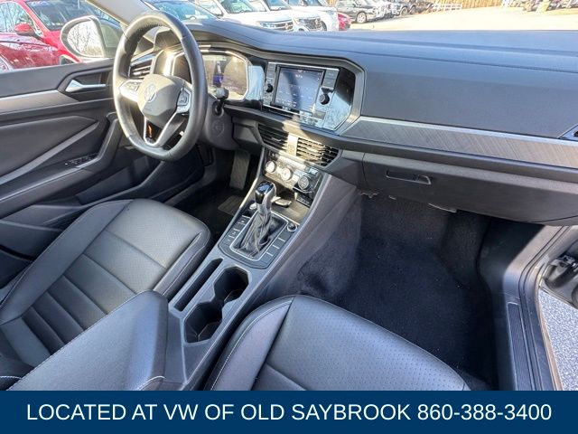 2024 Volkswagen Jetta SE - Photo 23