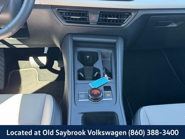 2025 Volkswagen Tiguan SE - Photo 15