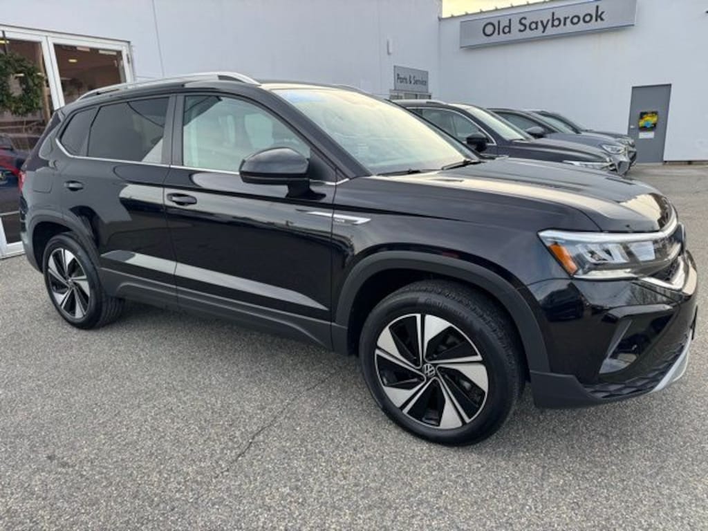 Used 2024 Volkswagen Taos 1.5T SE SUV