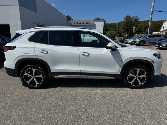 2025 Volkswagen Tiguan SE photo 2