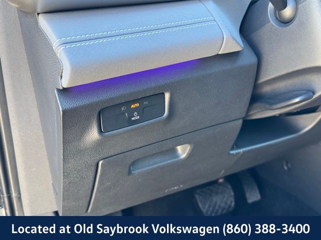 2025 Volkswagen Tiguan SE - Photo 34