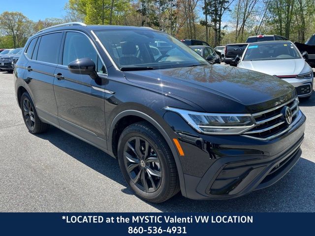 2024 Volkswagen Tiguan SE Wolfsburg Edition photo 2