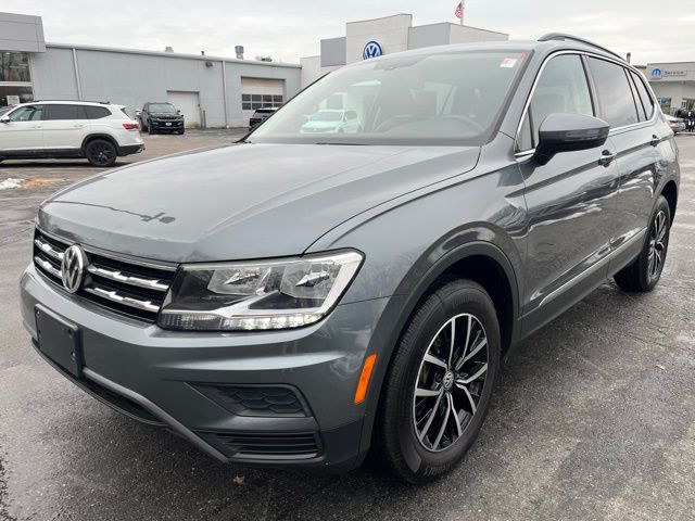 2021 Volkswagen Tiguan SE's photo