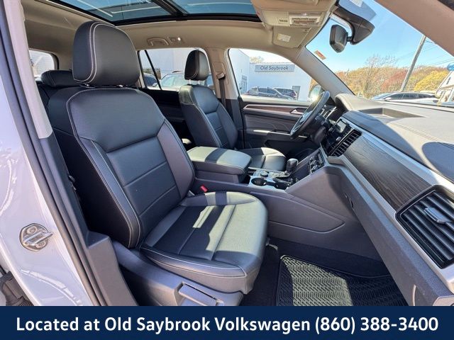 2023 Volkswagen Atlas SE w/Tech - Photo 30