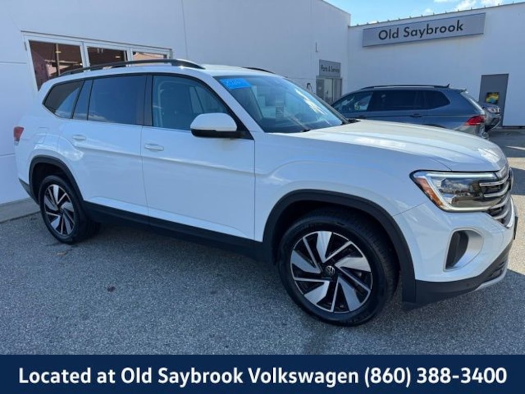 Used 2024 Volkswagen Atlas 2.0T SE w/Technology SUV