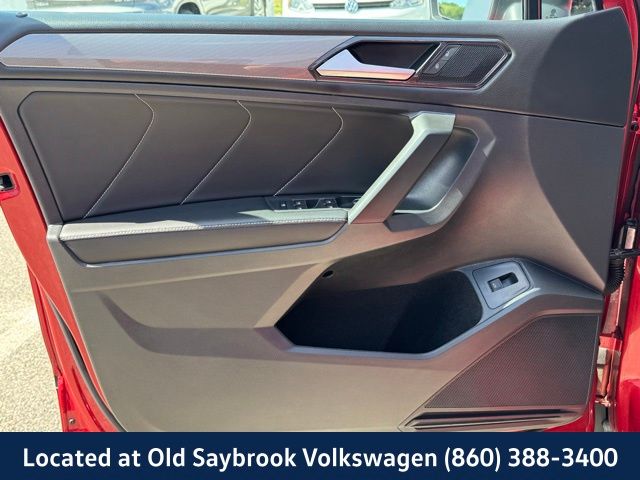 2022 Volkswagen Tiguan SE - Photo 29