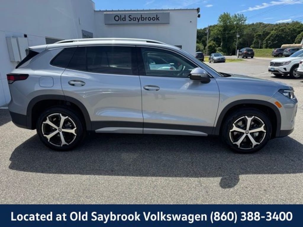 New 2025 Volkswagen Tiguan 2.0T SE SUV