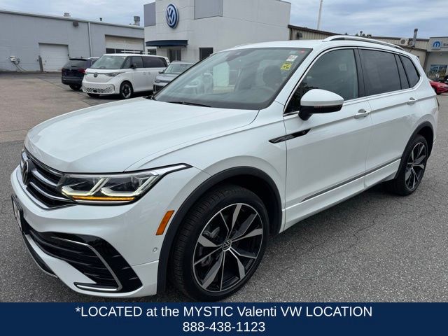 2023 Volkswagen Tiguan 2.0T SEL R-Line 4Motion's photo