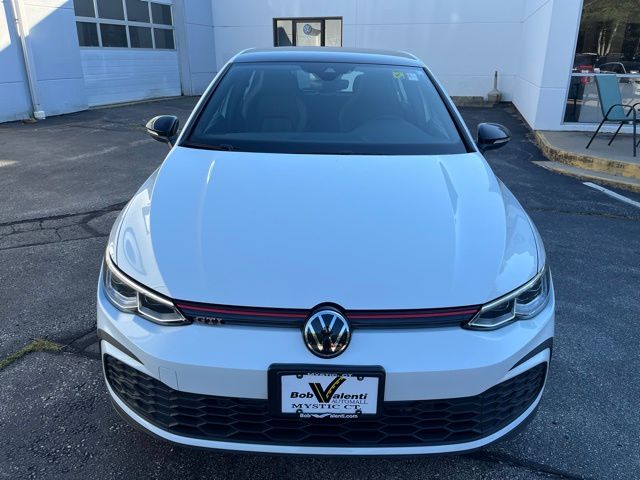 2024 Volkswagen Golf GTI 380 S photo 2