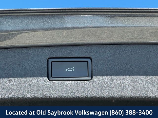2025 Volkswagen Tiguan SE - Photo 21