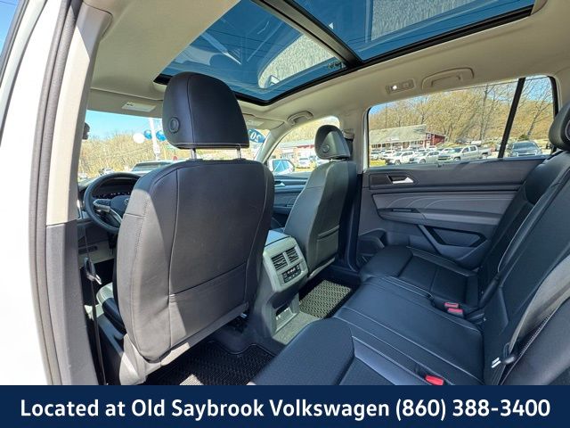 2023 Volkswagen Atlas SE w/Tech - Photo 11