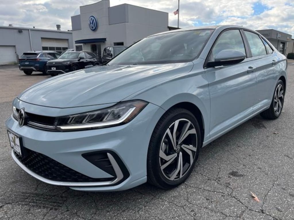 Certified 2025 Volkswagen Jetta 1.5T SEL Sedan