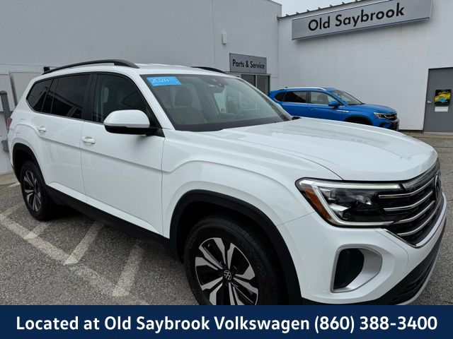 2024 Volkswagen Atlas SE photo 3