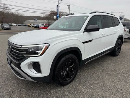 2025 Volkswagen Atlas 2.0T Peak Edition SUV