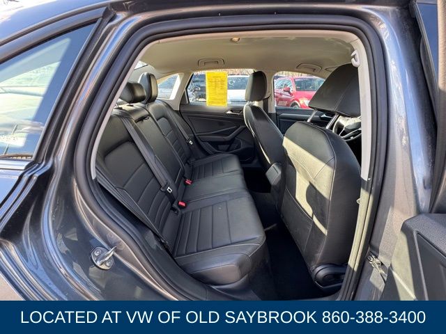 2024 Volkswagen Jetta SE - Photo 18