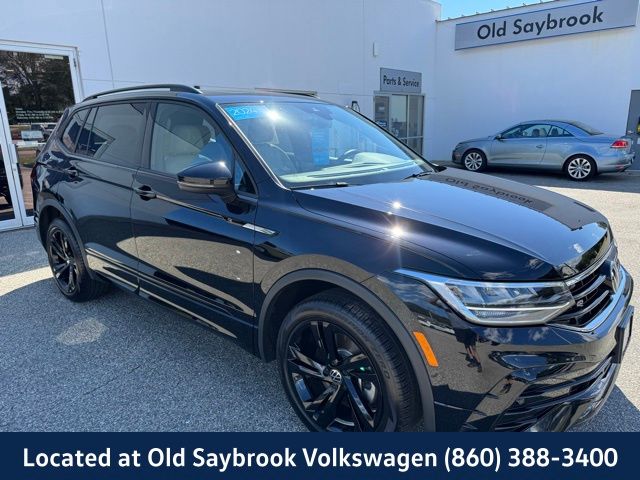 2024 Volkswagen Tiguan SE R-Line Black photo 3