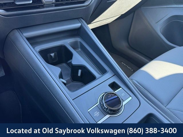 2025 Volkswagen Tiguan SE - Photo 37