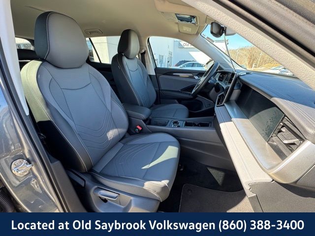 2025 Volkswagen Tiguan SE - Photo 25