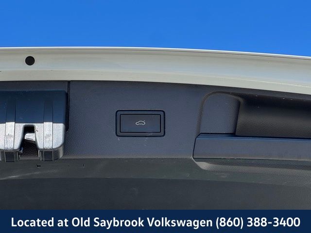 2023 Volkswagen Atlas SE w/Tech - Photo 24
