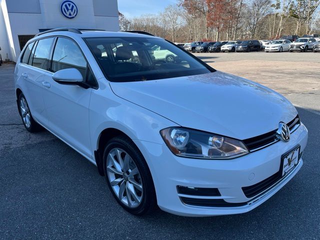 2016 Volkswagen Golf SportWagen SE photo 3