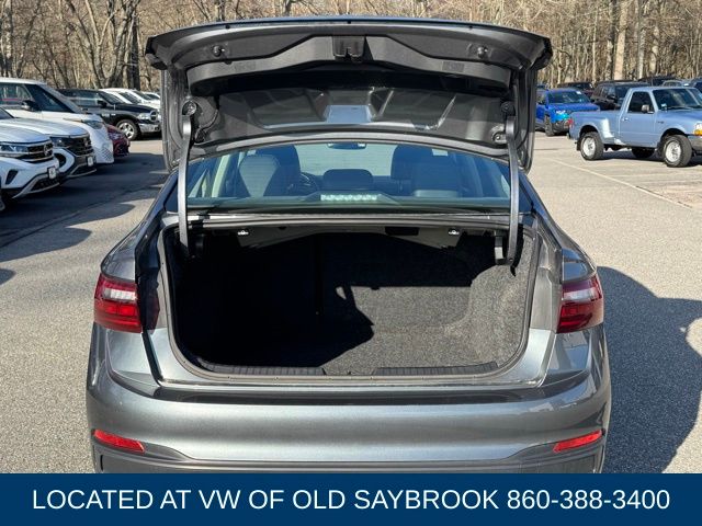 2024 Volkswagen Jetta SE - Photo 17