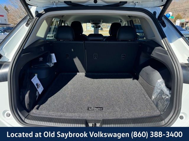 2025 Volkswagen Tiguan SE - Photo 19