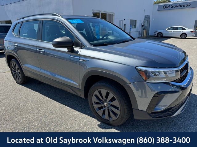 2022 Volkswagen Taos S photo 2