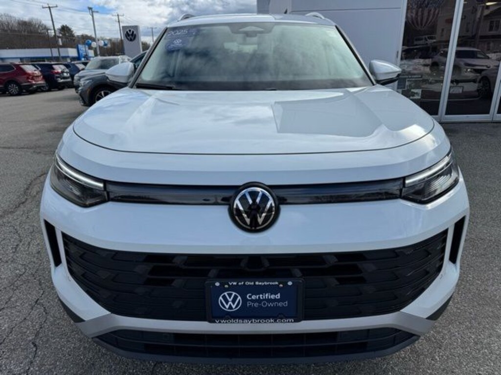 Used 2025 Volkswagen Tiguan 2.0T SE SUV