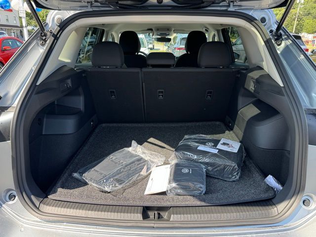 2025 Volkswagen Tiguan S - Photo 18