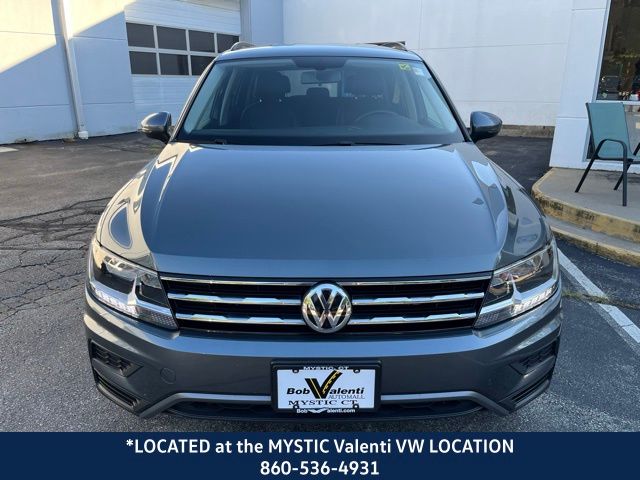 2020 Volkswagen Tiguan SE photo 2