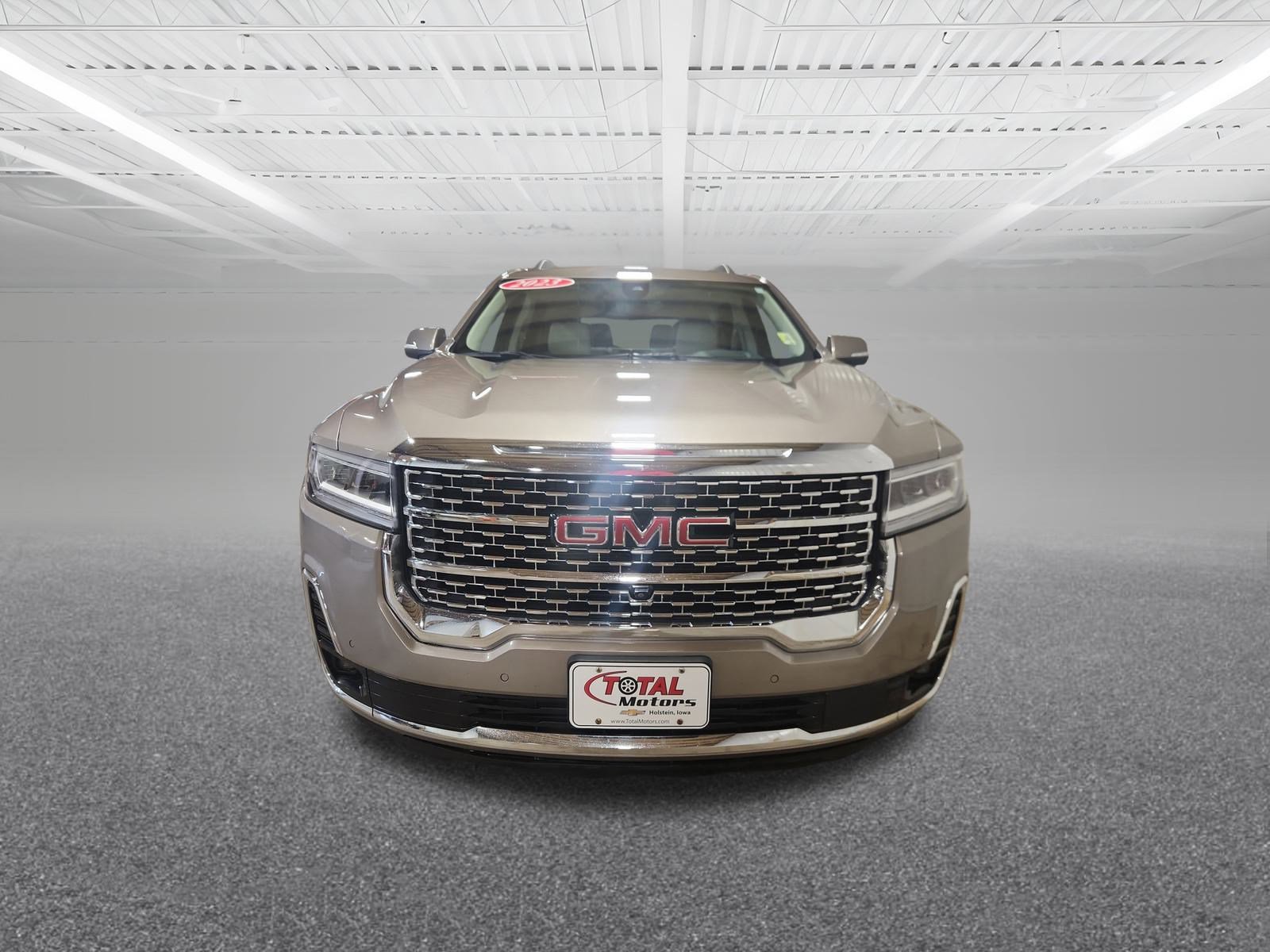 2023 Gmc Acadia Denali photo 3