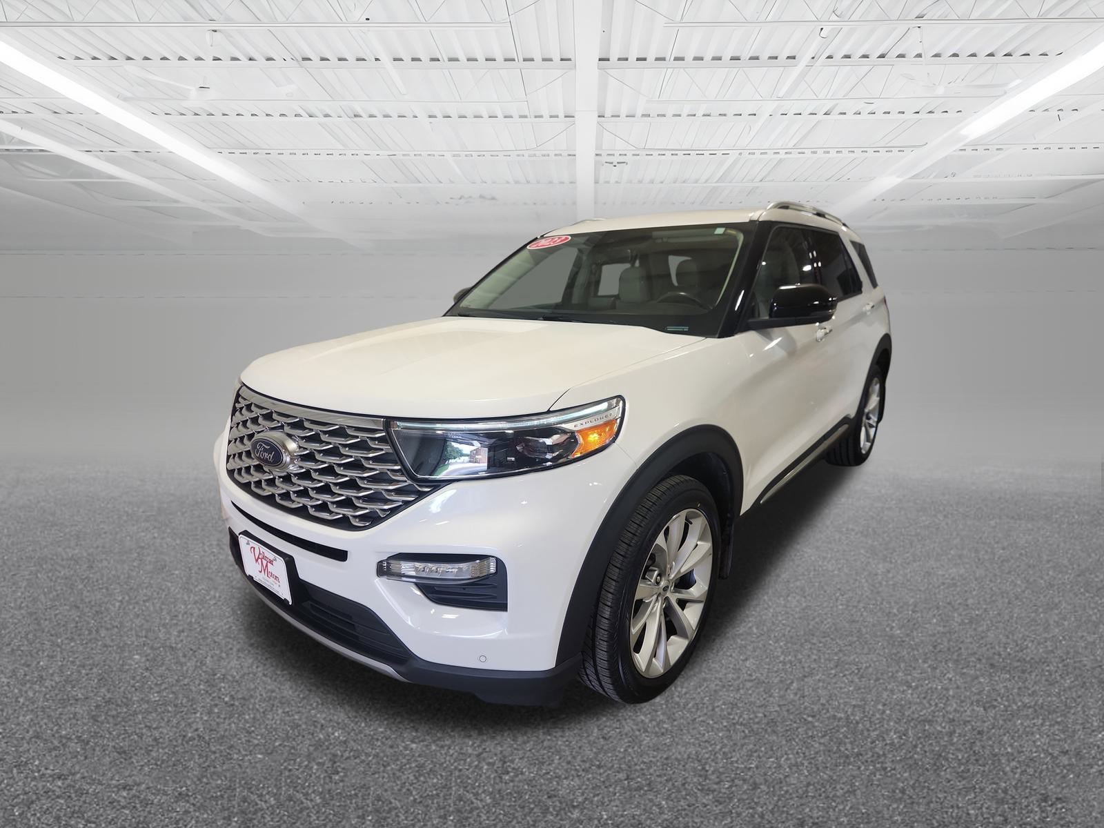 2023 Ford Explorer Platinum photo 2