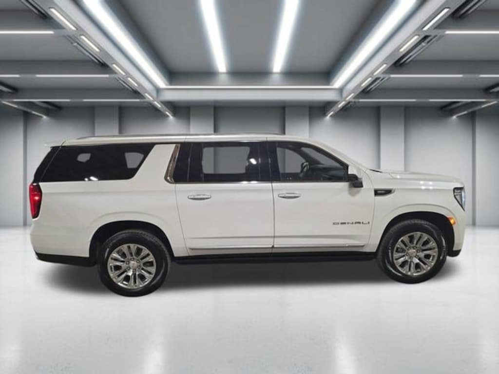 Used 2024 GMC Yukon XL Denali SUV