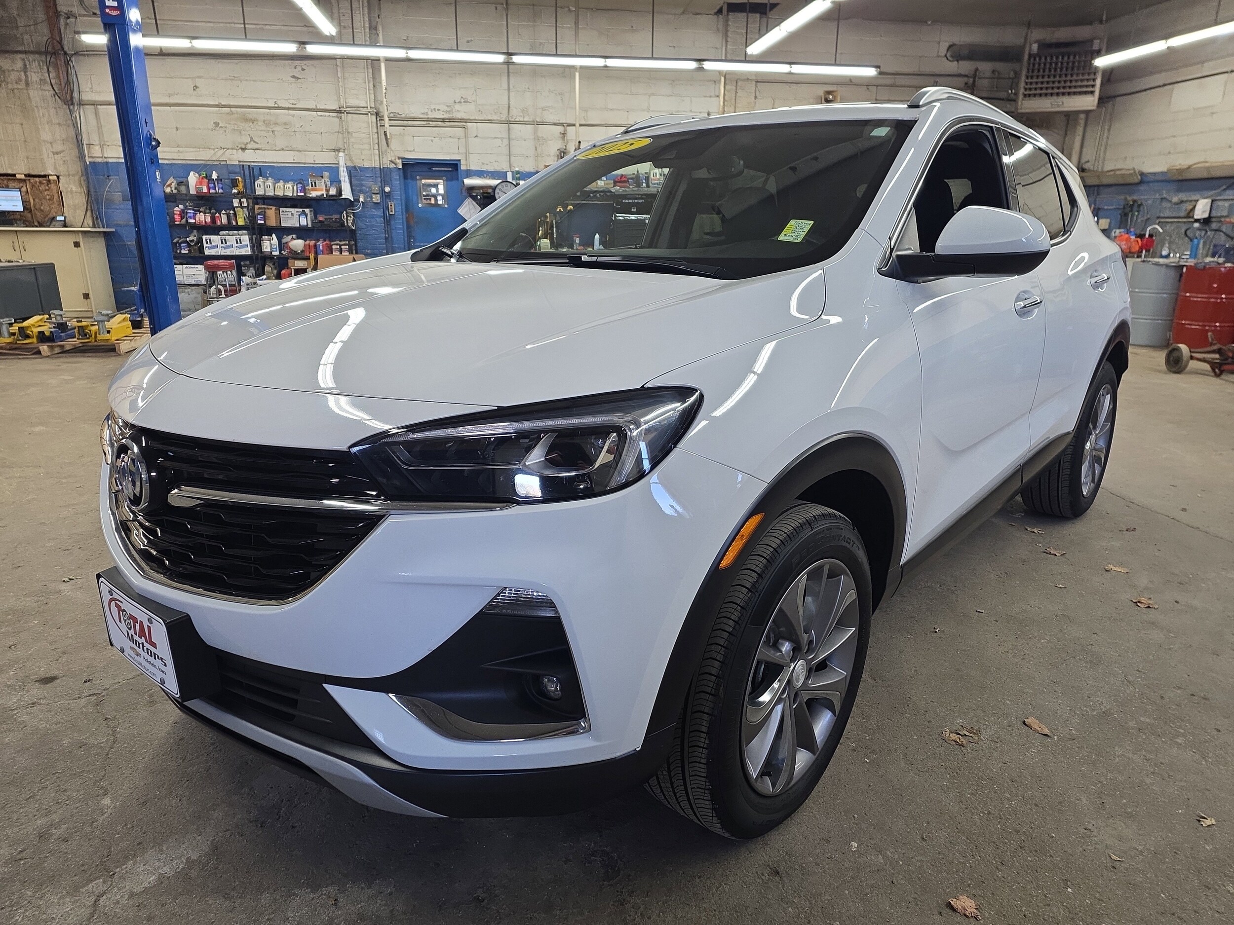 2023 Buick Encore GX Essence photo 2