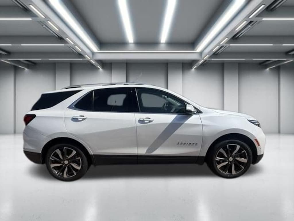 Used 2022 Chevrolet Equinox Premier SUV