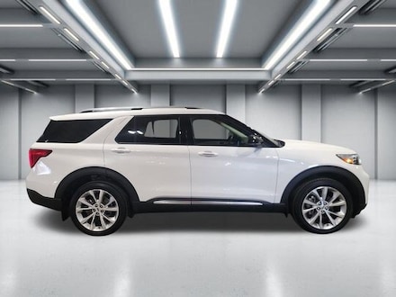 2023 Ford Explorer Platinum SUV