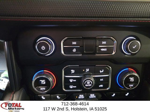 2021 Chevrolet Suburban RST - Photo 17