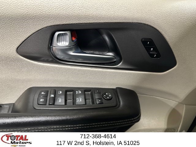 2024 Chrysler Pacifica Touring L - Photo 9