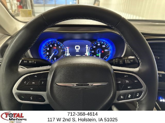 2024 Chrysler Pacifica Touring L - Photo 11