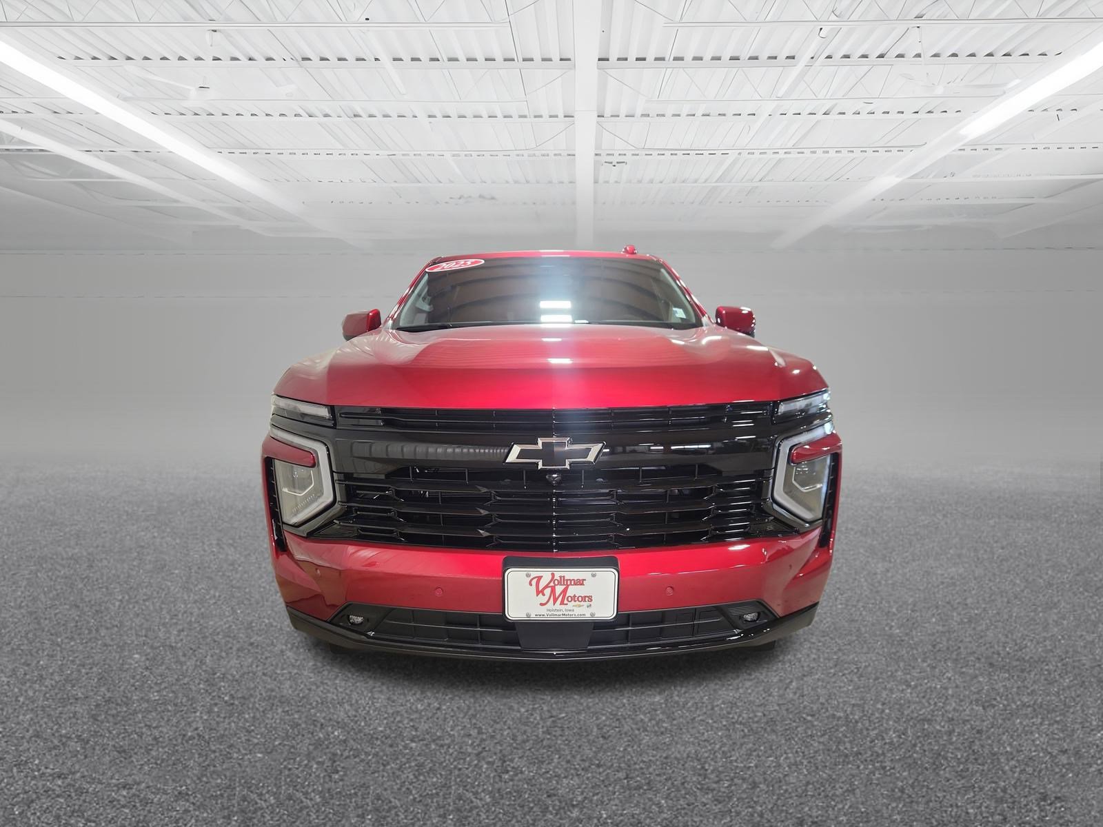 2025 Chevrolet Suburban RST photo 3