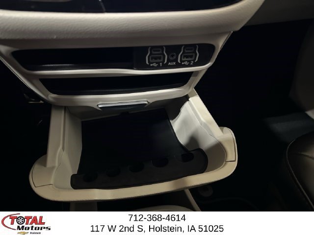 2024 Chrysler Pacifica Touring L - Photo 14