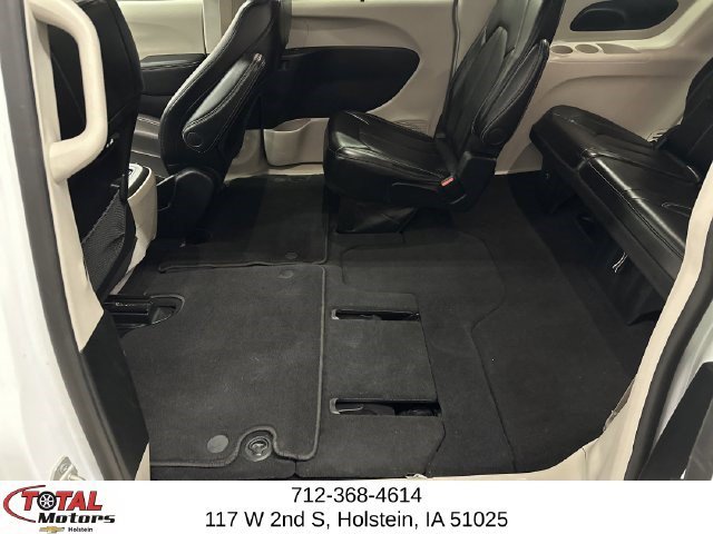 2024 Chrysler Pacifica Touring L - Photo 21