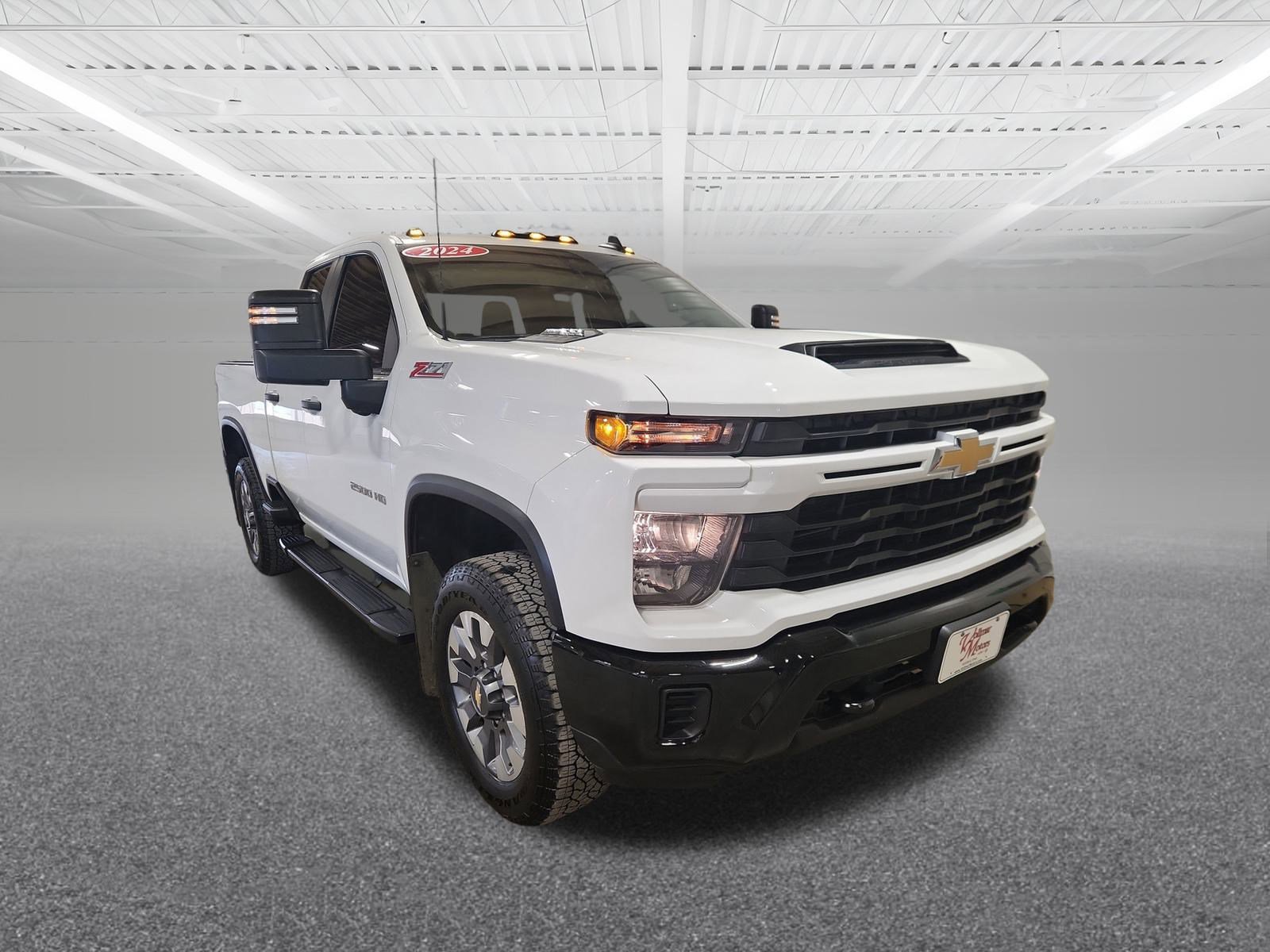 2024 Chevrolet Silverado 2500HD Custom photo 4