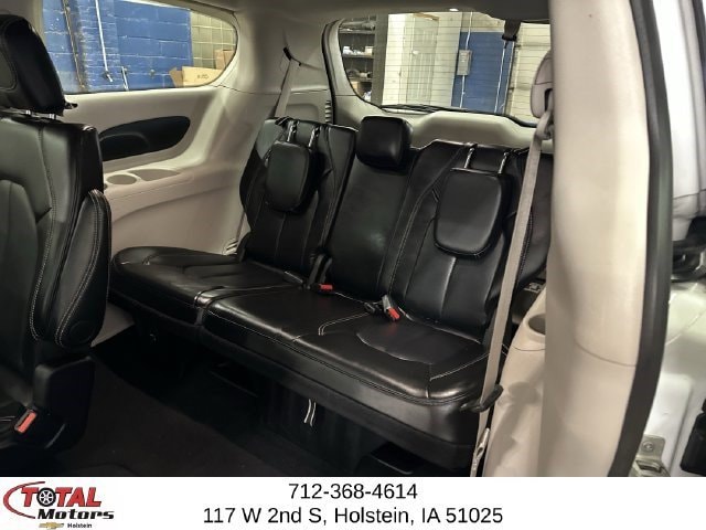 2024 Chrysler Pacifica Touring L - Photo 22