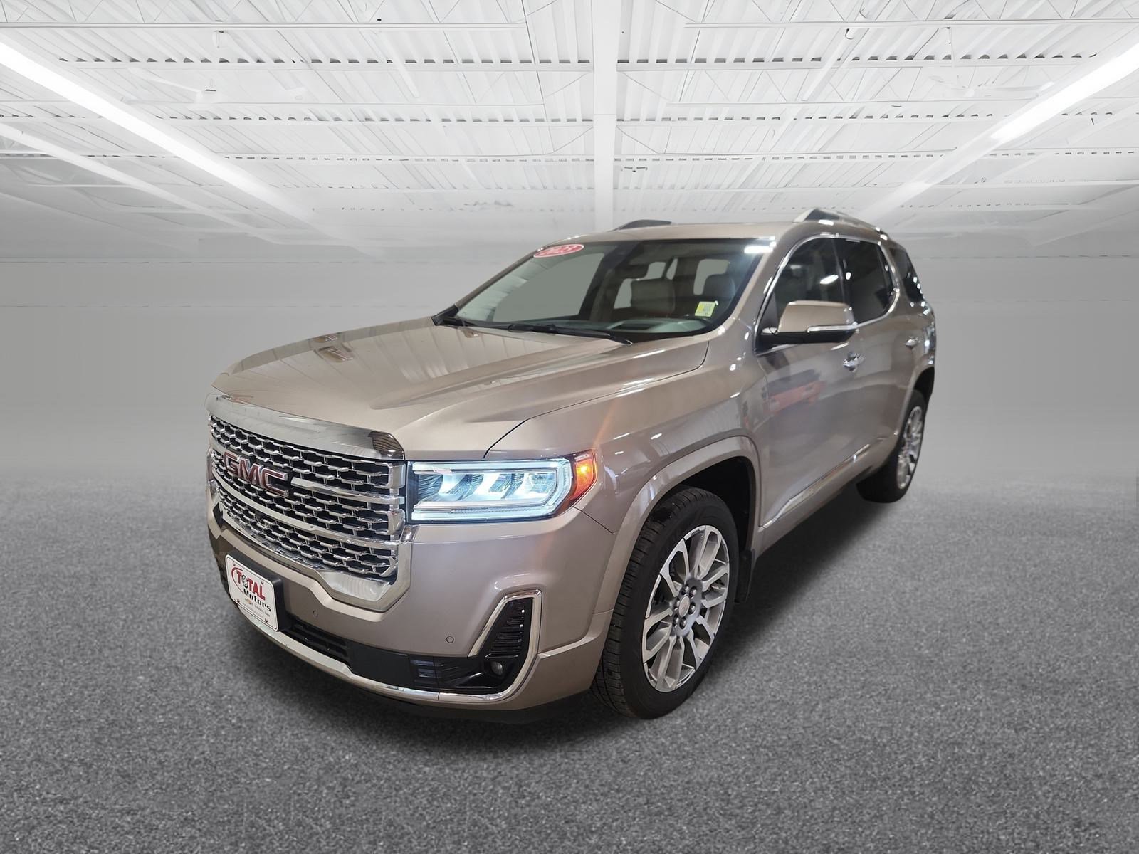 2023 Gmc Acadia Denali photo 2